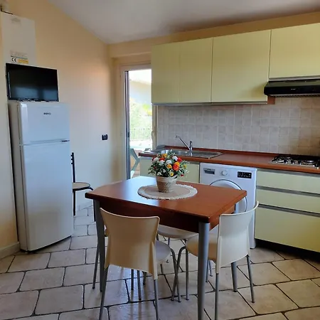 Heleni 아파트 토르토레토